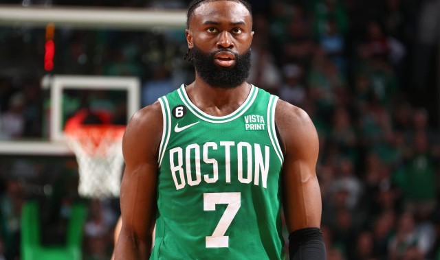 谁是球队领袖？布朗：我更多发声，而塔图姆则用行动树立榜样