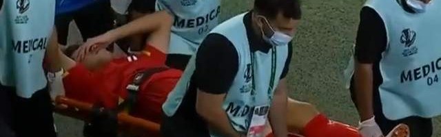 三亿-早日康复！越南队后卫韧带撕裂将伤停9个月：他父亲整夜难眠！