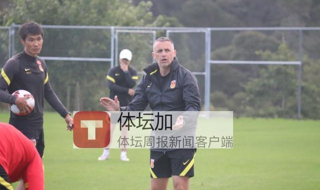 三亿体育app-揭秘亚运队教练组团队：对足球有想法，训练有内容