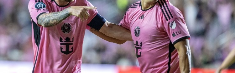 三亿真人-苏亚雷斯透露与梅西渴望并肩退役，实现与否将取决于续约进展