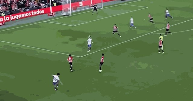 1715899659108064667.gif 福特传莱万.gif